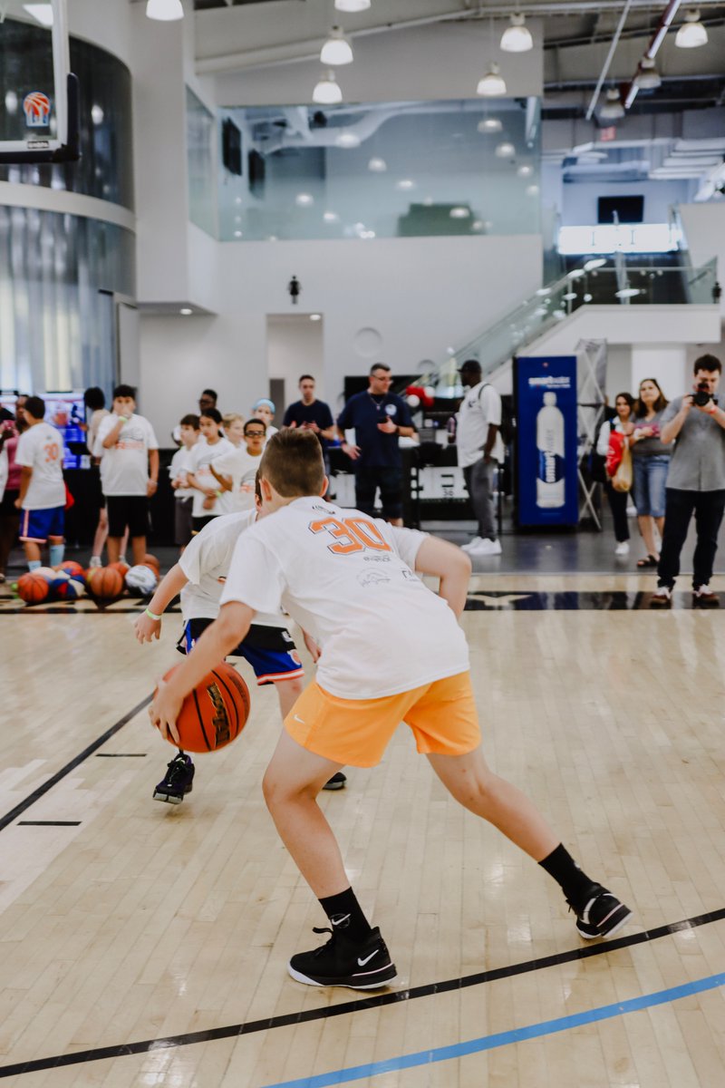 FlexWorkSports's tweet photo. NYC balled out this past weekend @BasketballCity with NBA star Julius Randle! Lots of smiles all the way around and hard work put in by all. Looking forward to more days of basketball in the near future! #FWS https://t.co/2H1AEKDDe4