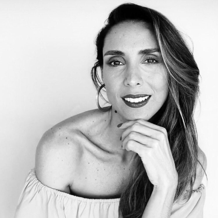 destaque_imagem's tweet photo. Ontem foi dia de Manuela Duarte ! Que esse novo ciclo seja abundante de tudo que você desejar! Seja feliz!👏🏼🎉🎈📺📸🍀✈️🍾🎭🎥🎬🌻🎂❤️😘🐾💫 #manueladuarte #nivermanueladuarte https://t.co/tQV7DtnJnF