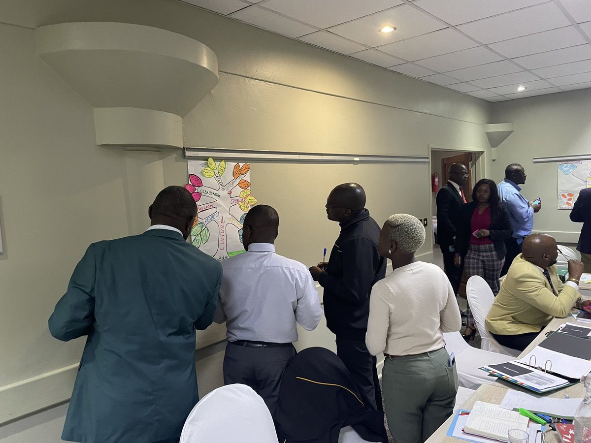 EdTransform_UK's tweet photo. Gallery Critique of collaborative Culture posters across Wise Owl schools today in Zimbabwe. Lots of energy, passion and enthusiasm for how our Values translate into what we see happening on the ground! @jodoyle321 @GreatDenhamPS @ScarthoJ @TheWherrySchool @kerrylilico https://t.co/9Rk1rt4ghQ