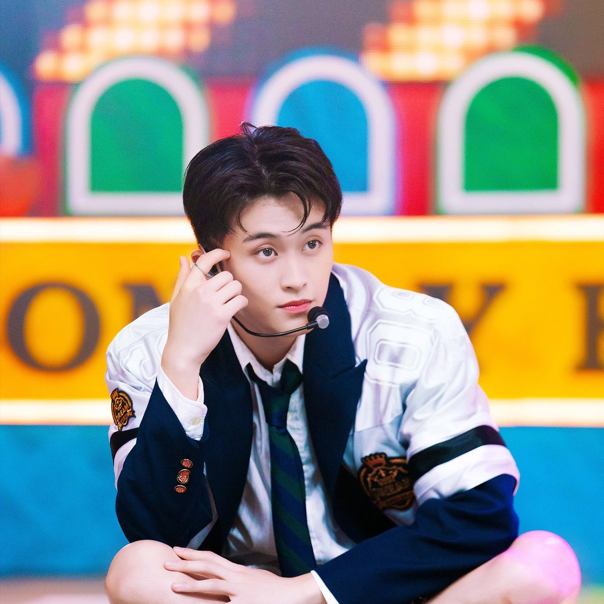 magicspells_co's tweet photo. 𝙢𝙖𝙧𝙠𝙢𝙞𝙣 𝙗𝙞𝙧𝙩𝙝𝙙𝙖𝙮 𝙜𝙞𝙫𝙚𝙖𝙬𝙖𝙮 !🐯🐰

one (1) winner of:
-- broken melodies jersey (member of choice)
-- broken melodies button pin

mechanics:
-- mbf
-- like and rt this twt
-- like and rt pinned
-- comment proofs

ends on august 13, 8:00 pm !! https://t.co/t8oxnwCu39