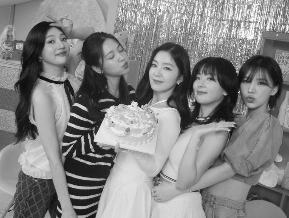 yeri pics 𐙚 tweet media