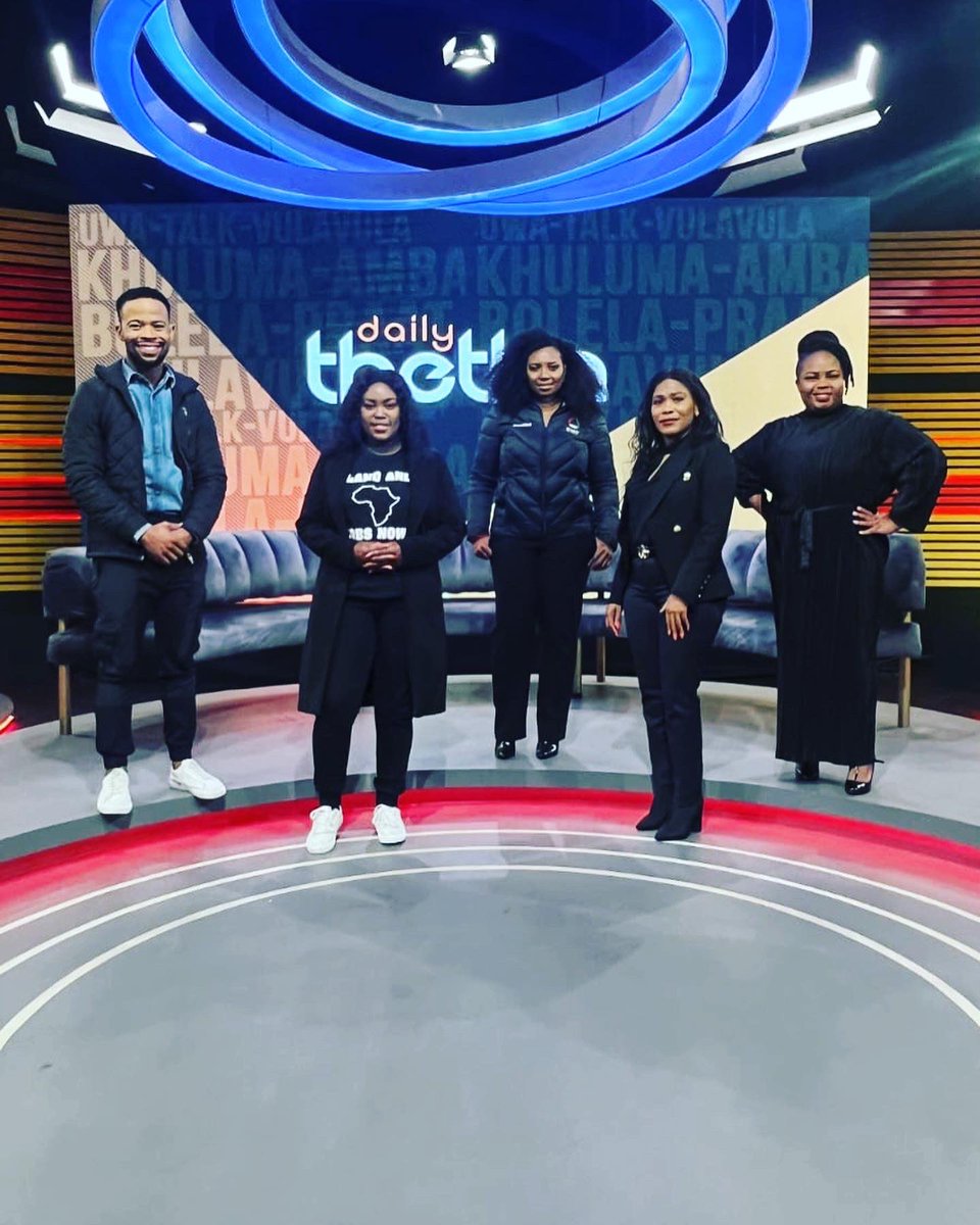 lamphephethe's tweet photo. #Duties done @daily_thetha talking about @BMFNational. an amazing organisation of selfless professionals who volunteer their time, resources and ideas to build this country. All we want is #SocioEconomicDevelopment #Transformation
 #ManagerialLeadershipDevelopment https://t.co/iEQNyplmwv