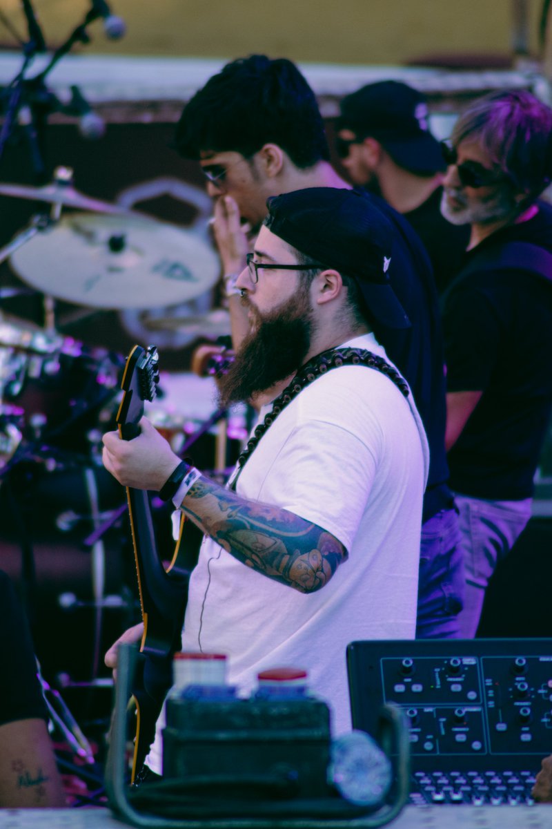 GerbaMonkey's tweet photo. Por circunstancias del guión nuestra compañera @vicky_pinkman 📸 pudo captar estas inusuales instantáneas durante el Festival #Rockbledo. ¡Para el recuerdo! 🤘🤘🔥🔥 https://t.co/6EUO5mwCko