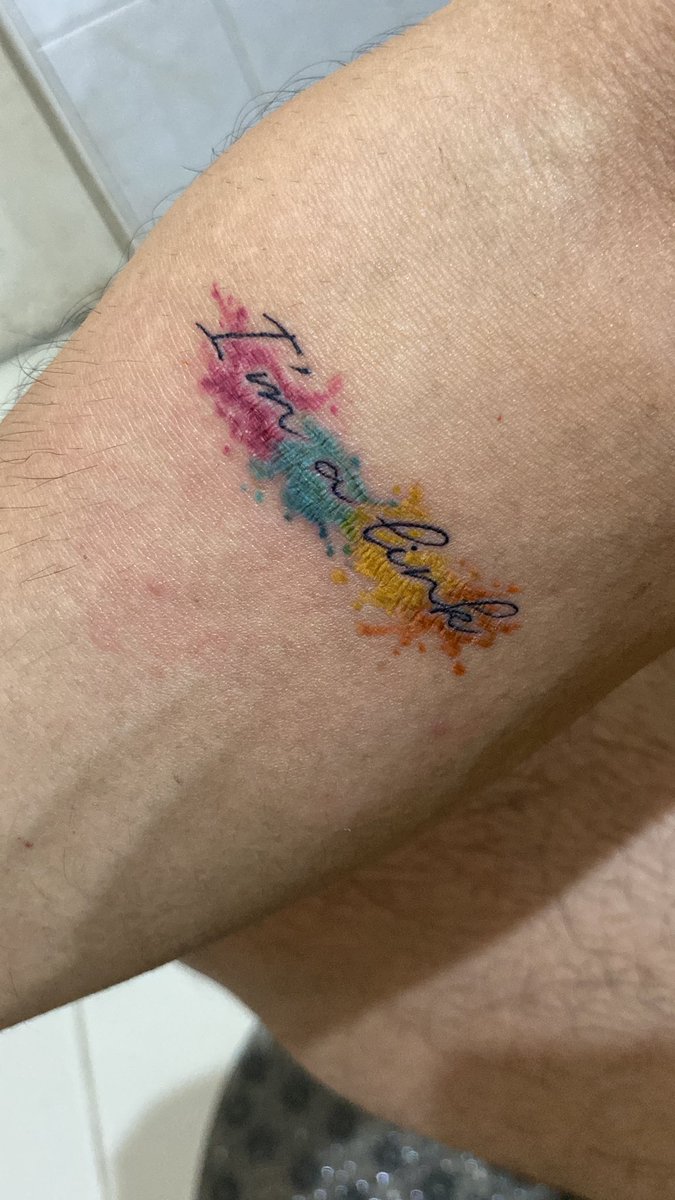 thinkingpipes's tweet photo. Removed the cover cause it’s soooo itchy.😅 #Pagalingna #FirstInk #ImALink @BealinkNow https://t.co/HV92le6cLq