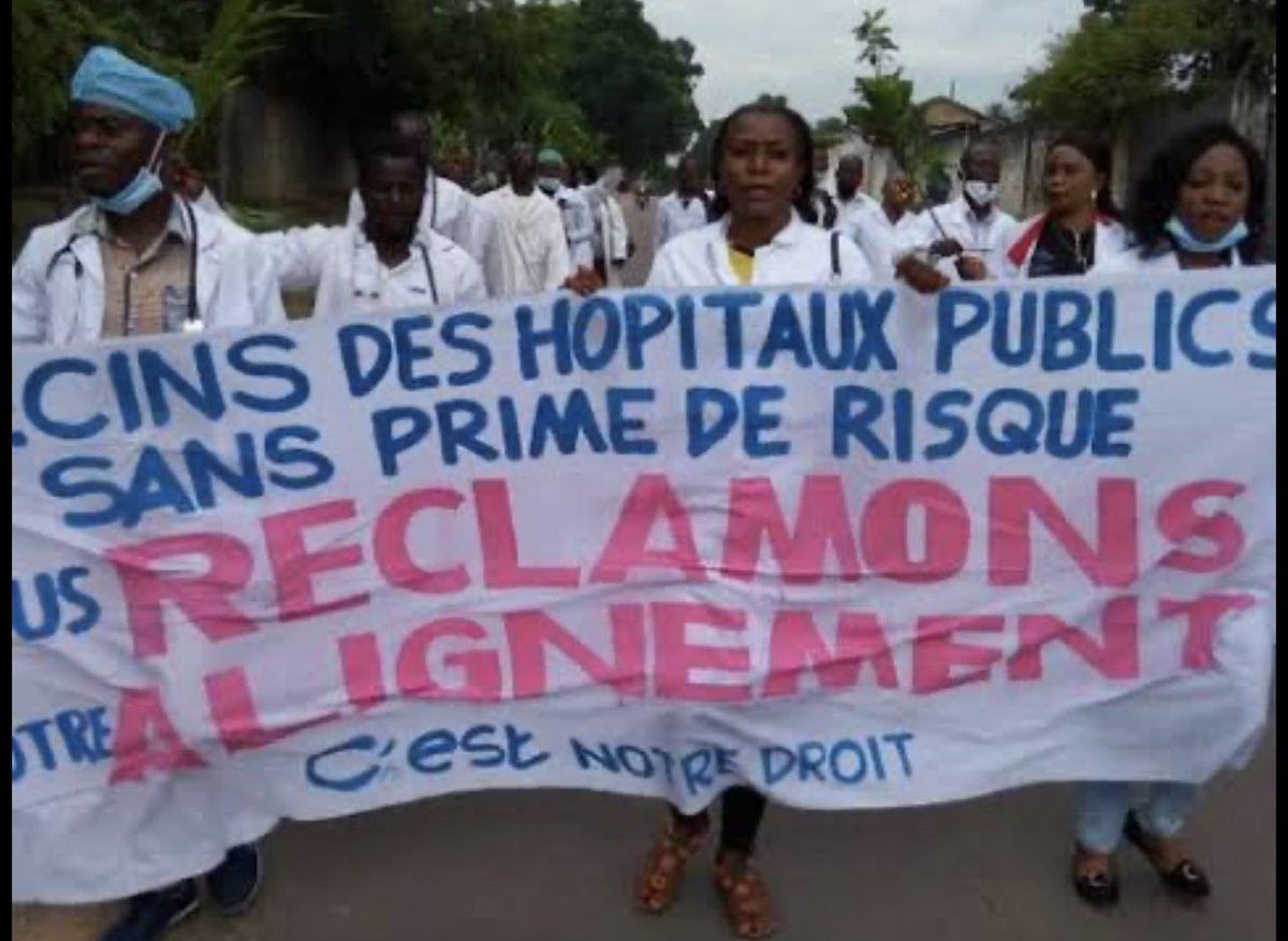 FellyMbula3's tweet photo. 🆘Si tu sais que tu es médecin et que l’état ne te paye pas ta prime de risque tu es appelé ce 02/08/2023 à8h00 à 1SITIN devant la DIREPAIE puis au Ministère du Budget pr faire pression enfin que le dossier quitte le Budget aux Finances.«Le combat n'est pas encore fini»disent-ils https://t.co/pAoJXR7xrt