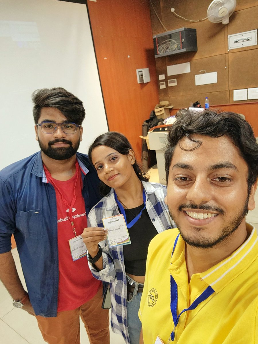 piyushkashyap_'s tweet image. Thrilled to have been a part of the extraordinary #googleioextended event in Patna! It was an inspiring gathering of brilliant minds and innovators, exploring the latest trends in technology and pushing the boundaries of what&apos;s possible.

Truly grateful for the amazing speakers..