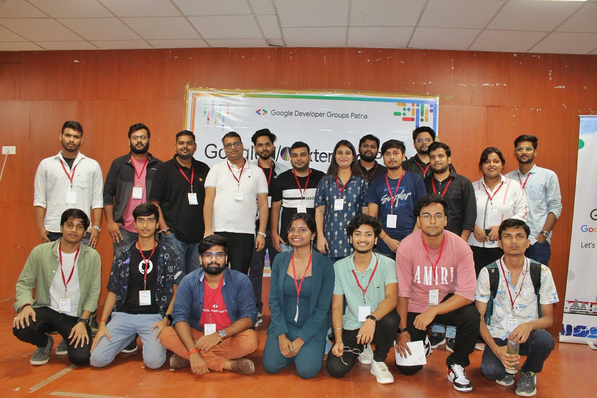 piyushkashyap_'s tweet image. Thrilled to have been a part of the extraordinary #googleioextended event in Patna! It was an inspiring gathering of brilliant minds and innovators, exploring the latest trends in technology and pushing the boundaries of what&apos;s possible.

Truly grateful for the amazing speakers..