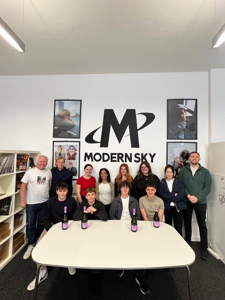 keysideliv's tweet photo. We are delighted to announce we have signed a record deal with @ModernSkyUK 

Big thanks to @thefarm_carl @SoundCityPich @AlfieSkelly and everyone else who made this happen. We’re buzzing to start the next chapter of the band 🍾📝 https://t.co/8Ok3bE0Hf8