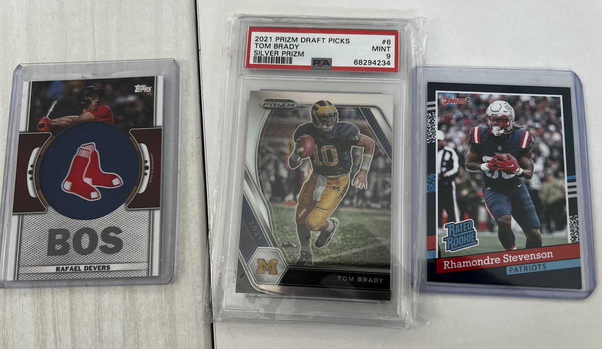 asocards's tweet image. No hay mayor alegría para un coleccionista que un Mailday! 
En el #DiaMundialDeLaAlegria teníamos que enseñar los últimos recibidos por dos de nuestros asociados. ¿Cuál ha sido tu última alegría? #EnseñaTusCards #Asocards