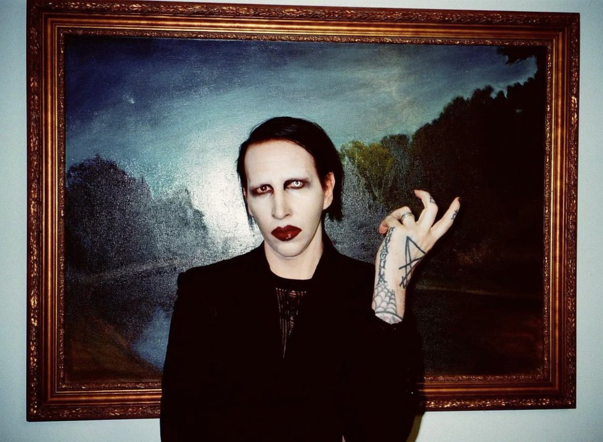 He’s getting ready for the new *hit! 🔥 
You can’t cancel a legend! 
Pic by Lindsay 💕
#MarilynManson #IStandWithMarilynManson