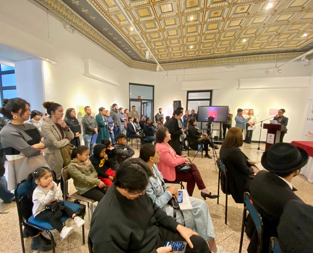 CulturaCUE's tweet photo. Cuenca se transforma por la #Cultura

Esta mañana se llevó a cabo la firma de convenios con los gestores y artistas ganadores de Fondos Concursables #Ranti 2023 promovido por la Alcaldía de Cuenca mediante su Dirección Municipal de Cultura. https://t.co/LgsshRxph2