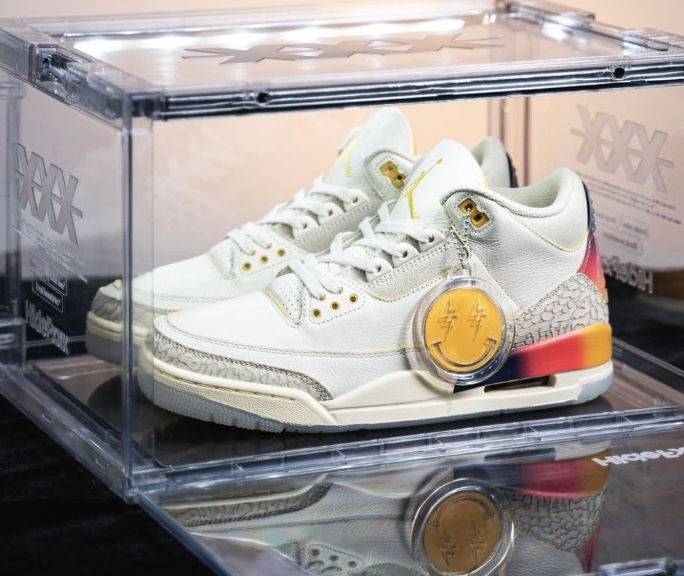 JustFreshKicks's tweet photo. J. Balvin x Air Jordan 3 "Medellín Sunset" drops next month 🌅🇨🇴 https://t.co/vbe85ZTM22 https://t.co/hjyiVE7zJv
