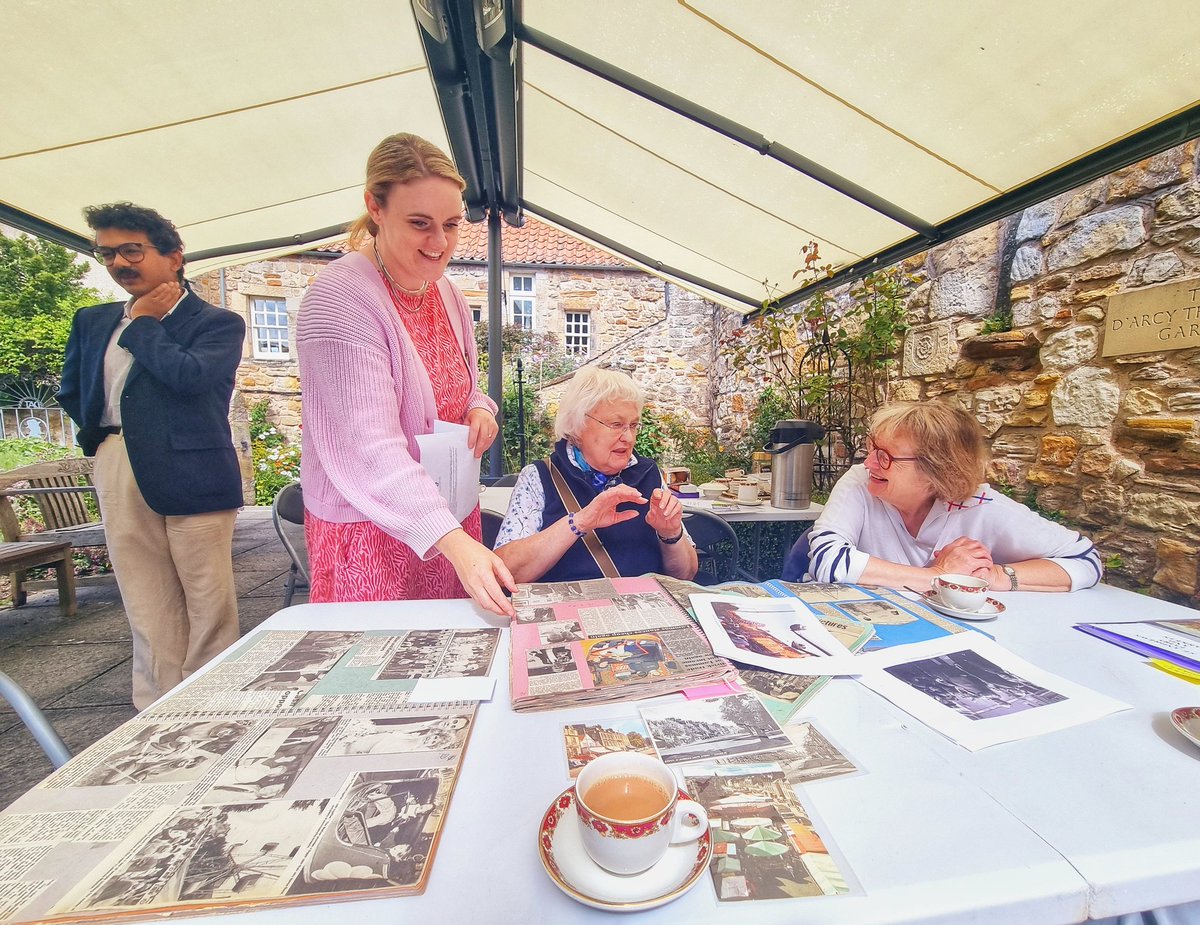 WorldGolfMuseum's tweet photo. What a lovely way to spend a sunny afternoon! We joined the #standrewsmemories session that was hosted by @StAHeritage today. Thanks to some favourable weather, we chatted about our memories in their lovely garden. Look out for details of next month's meeting! #standrews https://t.co/1bSWF8Ig0U