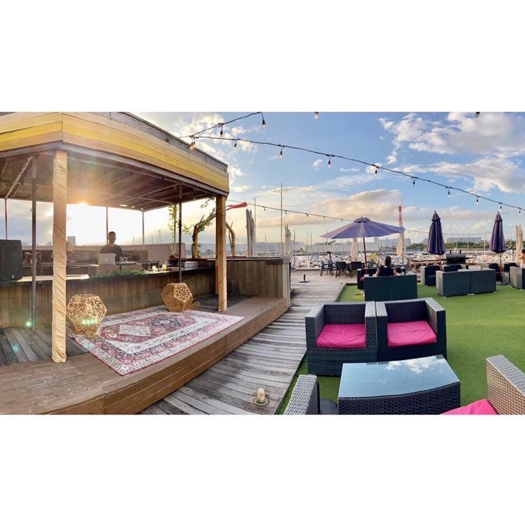 umgyachtclub's tweet photo. 8/6(SUN)3pm-9pm
#夢の島ヨットクラブ
at 夢の島MARINA&amp;GRILL
(東京都江東区夢の島3-2-1 2F)
https://t.co/GzldzcKMHo

#marinaandgrill #夢の島マリーナ https://t.co/UdWczBNQtz