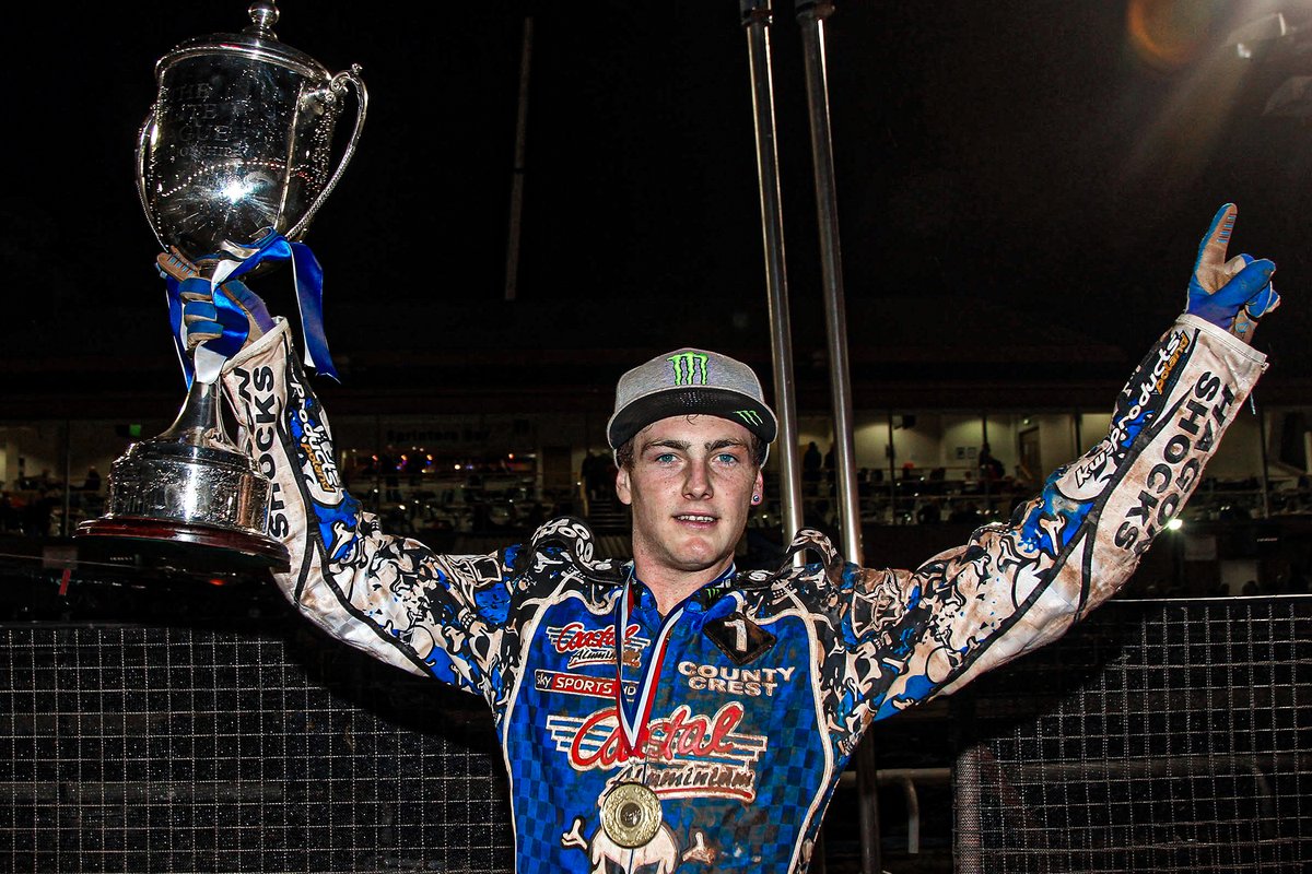 🔥 TOMORROW NIGHT | DARCY WARD BACK AT POOLE!

🏴‍☠️ Darcy Ward will make a rare appearance at Wimborne Road TOMORROW night when he is back in town, for the first time since August 2016.

🎟️ GET YOUR TICKETS NOW 👉 bit.ly/3OwML9q

#PiratePride #PoolePirates
