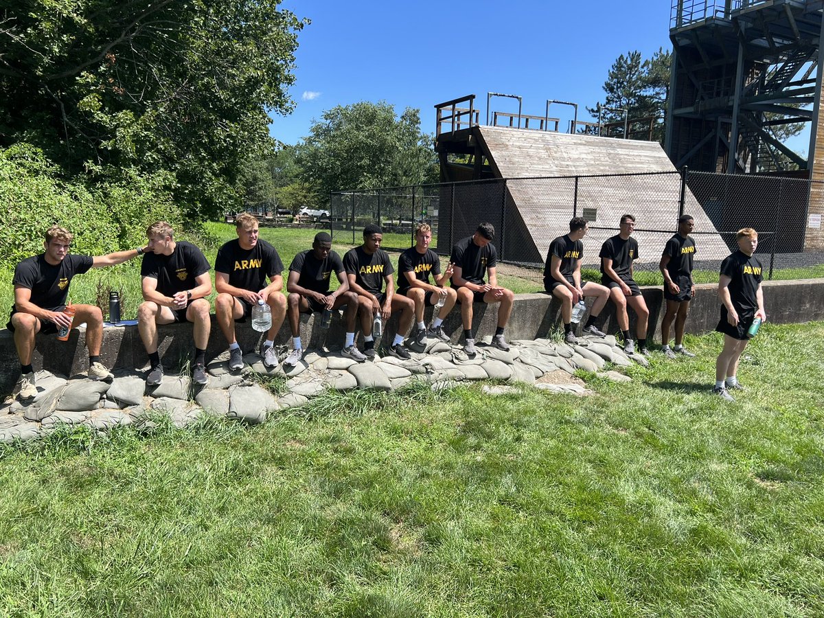 CoachTfor3's tweet photo. @ArmyWP_MBB crushing the ACFT today!! https://t.co/7oiTogXHKj
