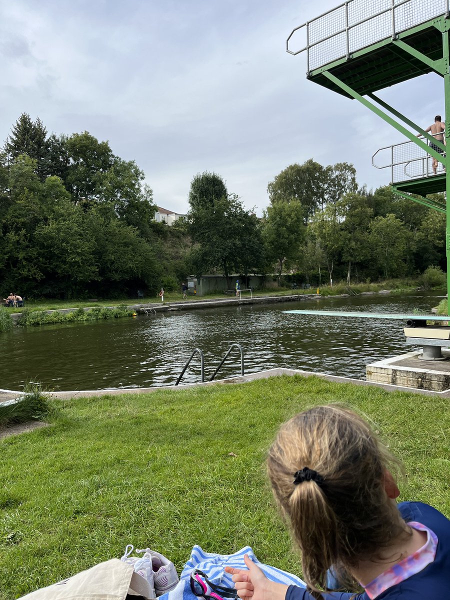 Its #AHPsActive so I’m back swimming after work even though it’s overcast. <a href="/BNSSGahps/">Bristol, N Somerset and S Glos AHPs</a> <a href="/AHPsinBSW/">BSW AHPs💙</a> <a href="/WeAHPs/">WeAHPs 💙</a>