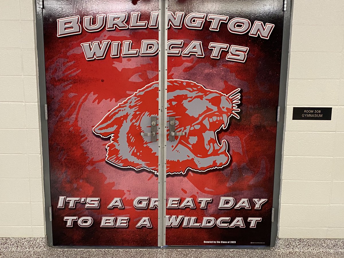 CMMarshall8688's tweet photo. Our schools look awesome!!  The only thing more awesome is our students and staff!! https://t.co/ItuciazHGT