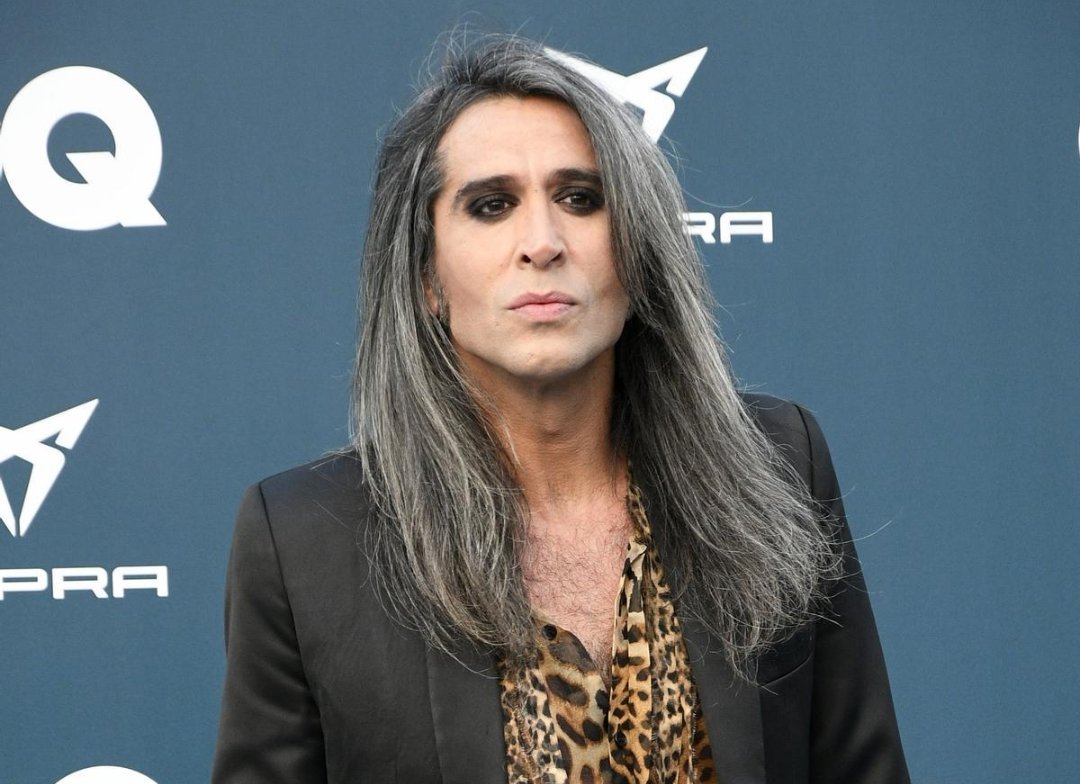 📊 ¿Te cae bien Mario Vaquerizo?

🔃 SÍ
♥️ NO