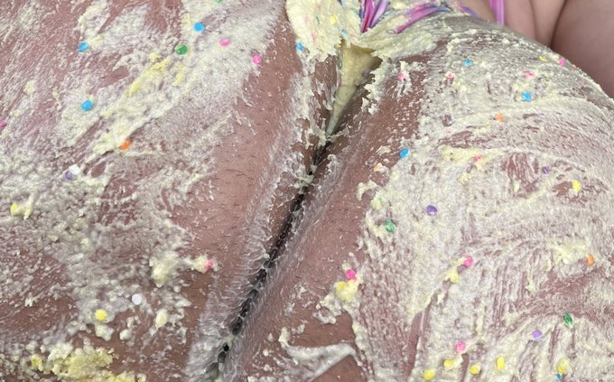 Brand new WAM cake sitting content on my https://t.co/iq3HjbZouv join now for $3 ;) https://t.co/x3f<a href="/tag/fridaythe13th"class="tags"><span>#fridaythe13th</span></a><a href="/tag/jasonvoorhees"class="tags"><span>#jasonvoorhees</span></a>