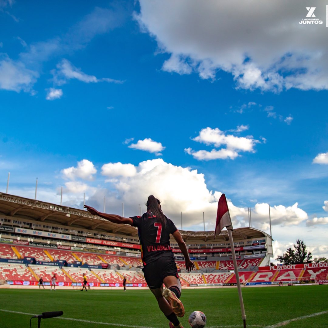 ZonaXolos's tweet photo. Nuestras Perrísimas volverán a la actividad este viernes cuando visiten a Querétaro Femenil 🐓

De ganar, serían dos jornadas consecutivas con victoria en calidad de visitantes.

Esta situación no ocurre desde el #AP22 cuando se venció a Atlas y Santos como visitante (J9 y J11).

¿Se cosecharán los 3 puntos?

#LadremosJuntxs ⚫️🔴