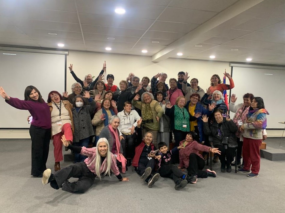 FAVAUDLA's tweet photo. Queremos comenzar agosto compartiendo una linda actividad realizada en el Campus La Florida de @UDLA_CL. Se trata del taller “Escuela Integral para Adultos Mayores”, actividad coordinada por la carrera Trabajo Social en conjunto con el Programa Adulto Mayor de la @MuniLaFlorida🙌🏼 https://t.co/IZHPZ0vCtv