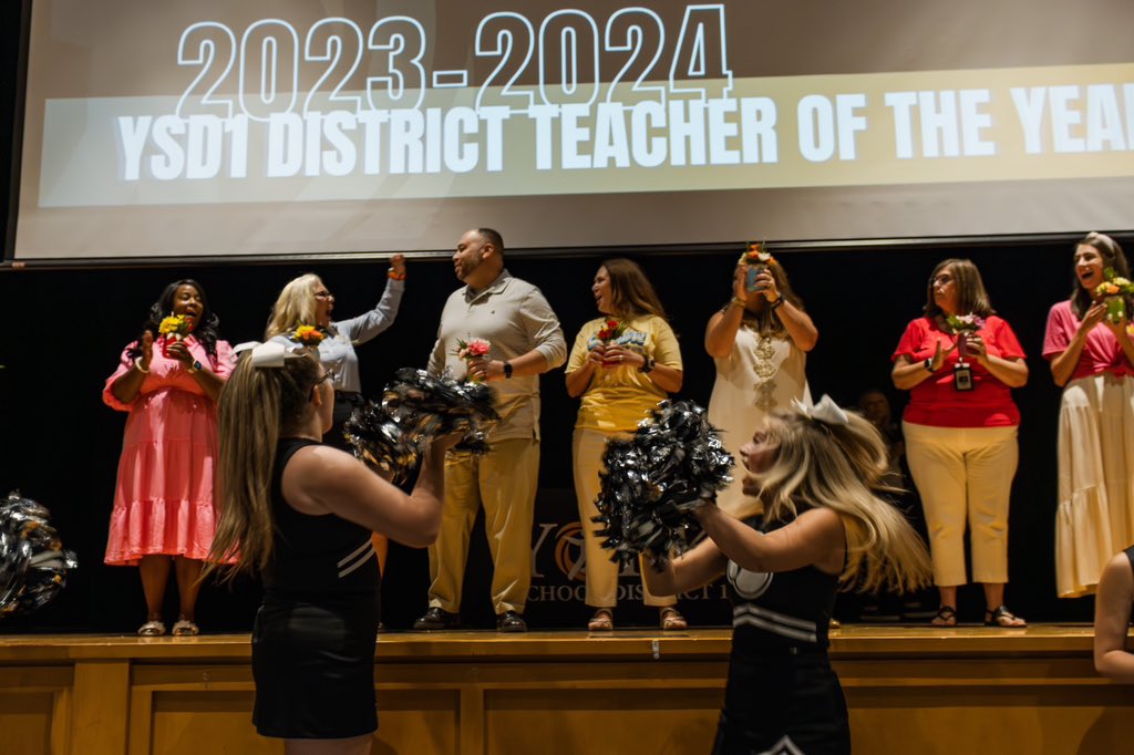 CONGRATULATIONS!!! 2023-2024 YSD1 District Teacher of the Year, Mr. David Frintner!  Mr. Frintner is a Social Studies Teacher at York Comprehensive High School with 14 years of experience!

#YSD1LegacyBuilders #ConnectedasONE #LearnServeGiveasONE
#theYorkWay