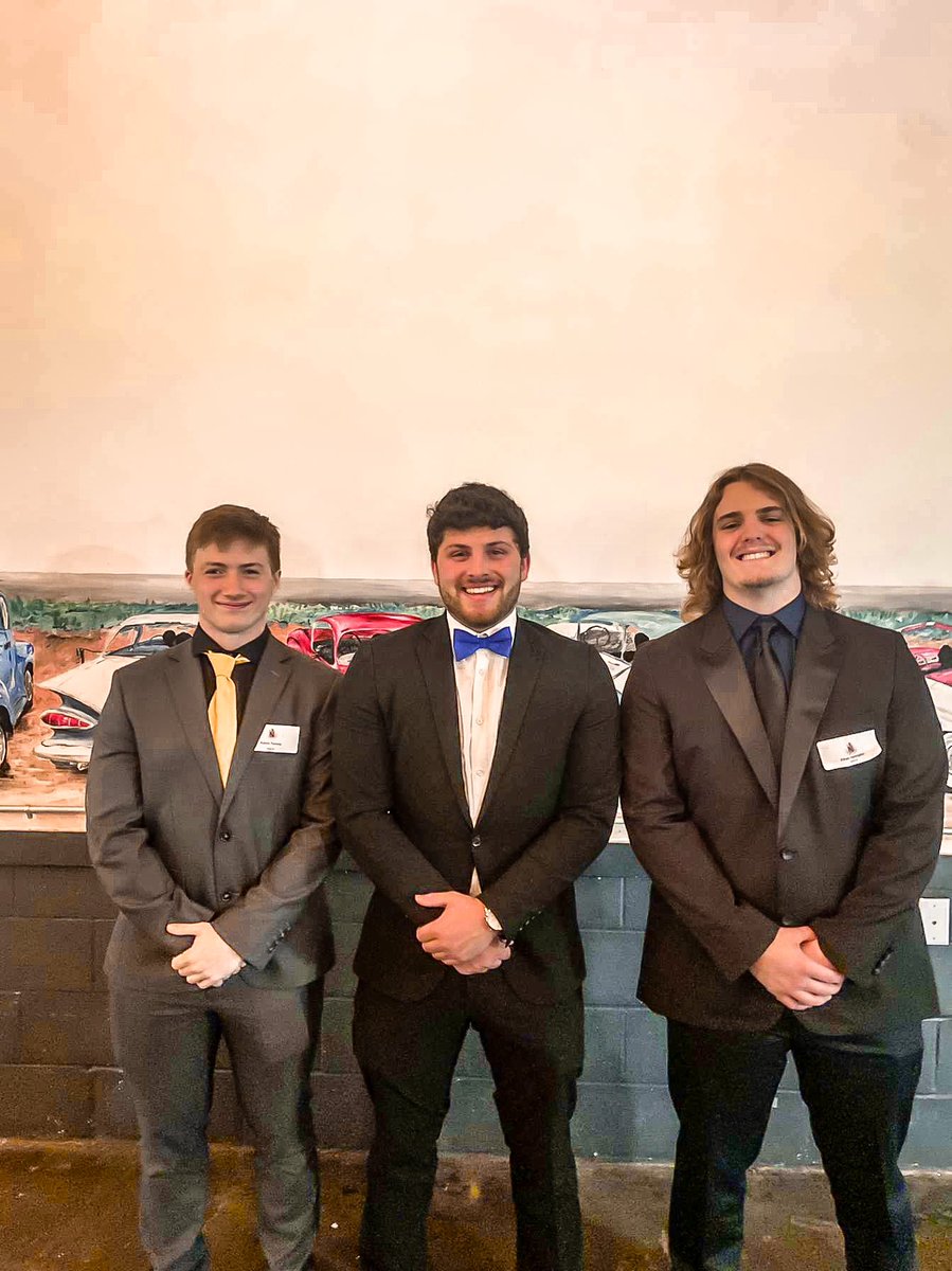 Missing our Big/Little families this summer, we can’t wait to see them in the Fall!
•
•
•
#BigLittle #ΚΔΡ #Summer