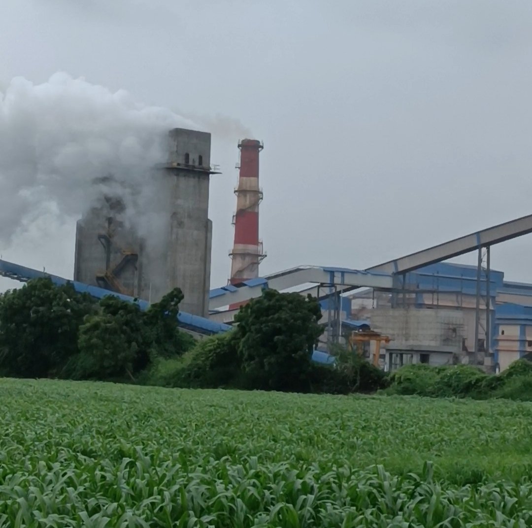 ArjunRa87400792's tweet photo. Welspun Land Pollution my farm near welspun steel plant Varsamedi (Anjar) 
@BKGoenka @DipaliGoenka @WelspunWorld @JSPLCorporate

Location https://t.co/7Wv60nYbjf https://t.co/U7tUc1lkKT