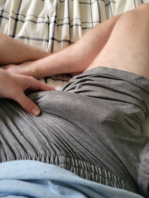 My penis makes a big big bulge 😳😳 https://t.co/GJwqjeynsK<a href="/tag/pupplay"class="tags"><span>#pupplay</span></a>
