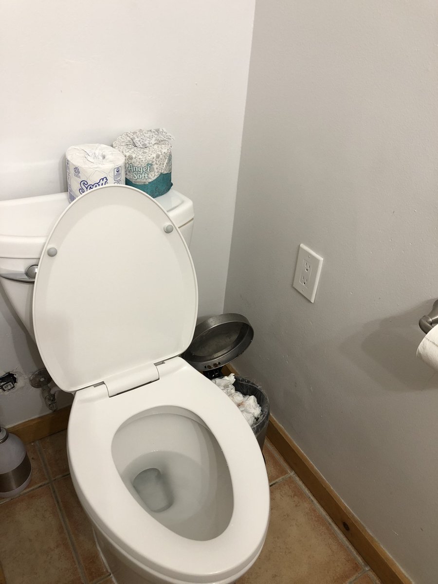 SteveAndApril tweet media