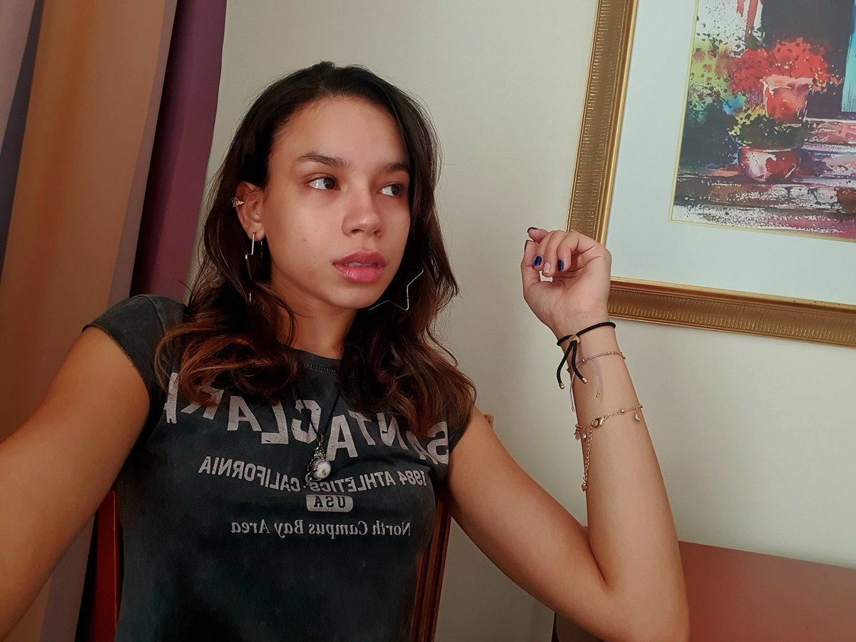 Angiefloreshn's tweet photo. Si estás listo,
No guardes tus sentimientos para tí,
Si me permites,
Voy a retocar todas las 
cosas que dices,
Si me permites... 🖤✨️💜✨️💙 https://t.co/iYZgdYJDct