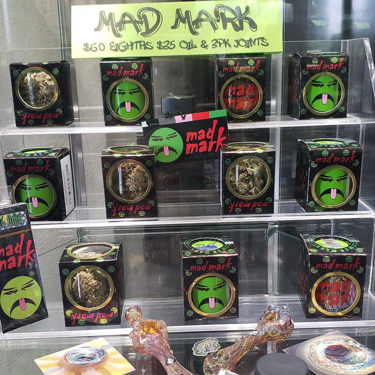 ChronicBothell's tweet image. When only the best will do, Mad Mark Premium Cannabis!!

#MadMark #MadGelato #MadCherry #MadPineapple #MadBlueHawaiian #RedPop #BestWeedinWA #CannabisCommunity #StonerFam #420community #710community