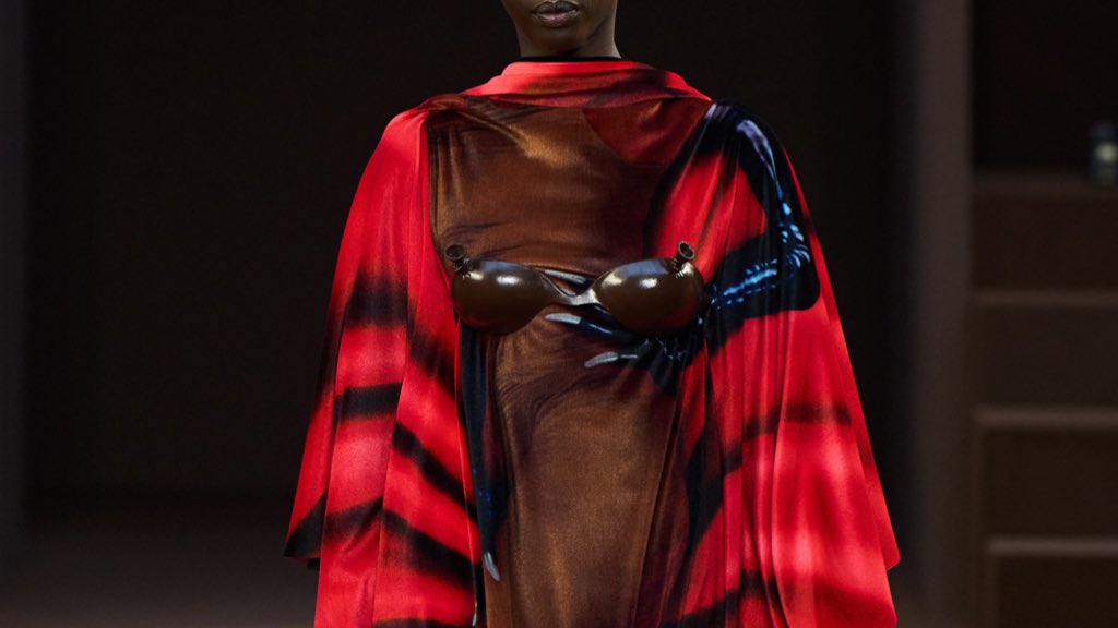 balloon details from loewe fall ‘22 🎈