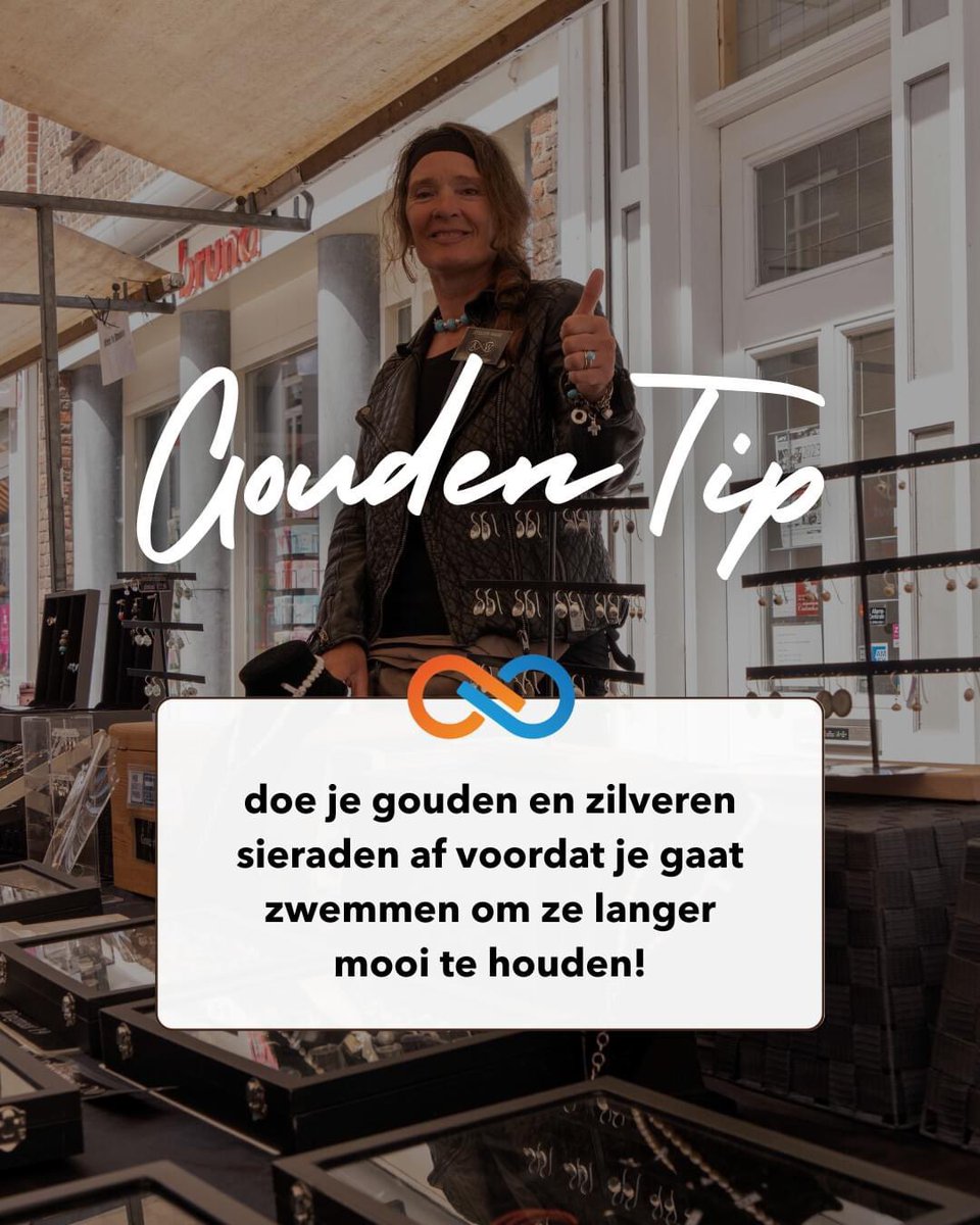 Wist je dat zout water en chloor schadelijk kunnen zijn voor je prachtige gouden en zilveren sieraden? Ze kunnen zowel goud als zilver aantasten.

Het is daarom een goed idee om je sieraden af te nemen voordat je een duik neemt! 🏝️