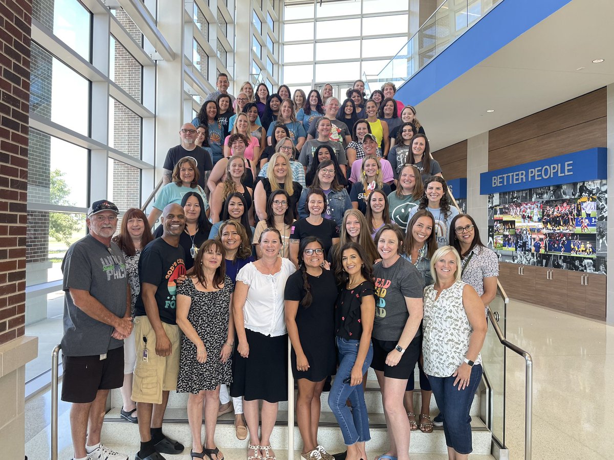 Welcome back Slaughter Elementary Staff! 🎉❤️🐺 #WeAreMcKinney #itsaslaughterthing