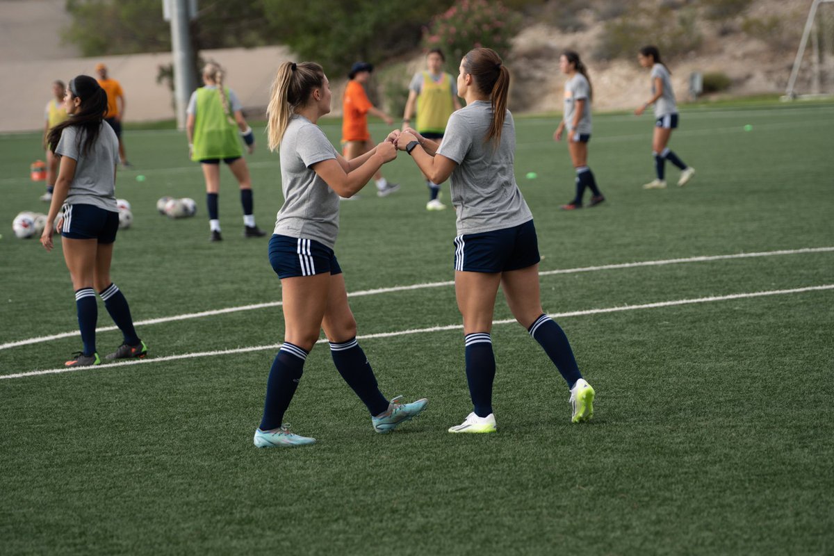 UTEPSoccer's tweet photo. 📸 Scenes from our first practice.

#RiseUp915 | #PicksUp https://t.co/x0aMK9EPE6