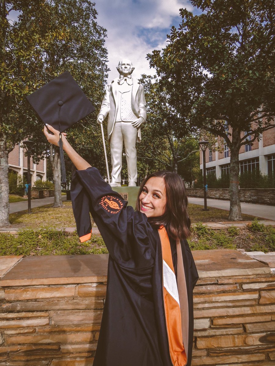 lalexi_21's tweet image. mba queen #spring23