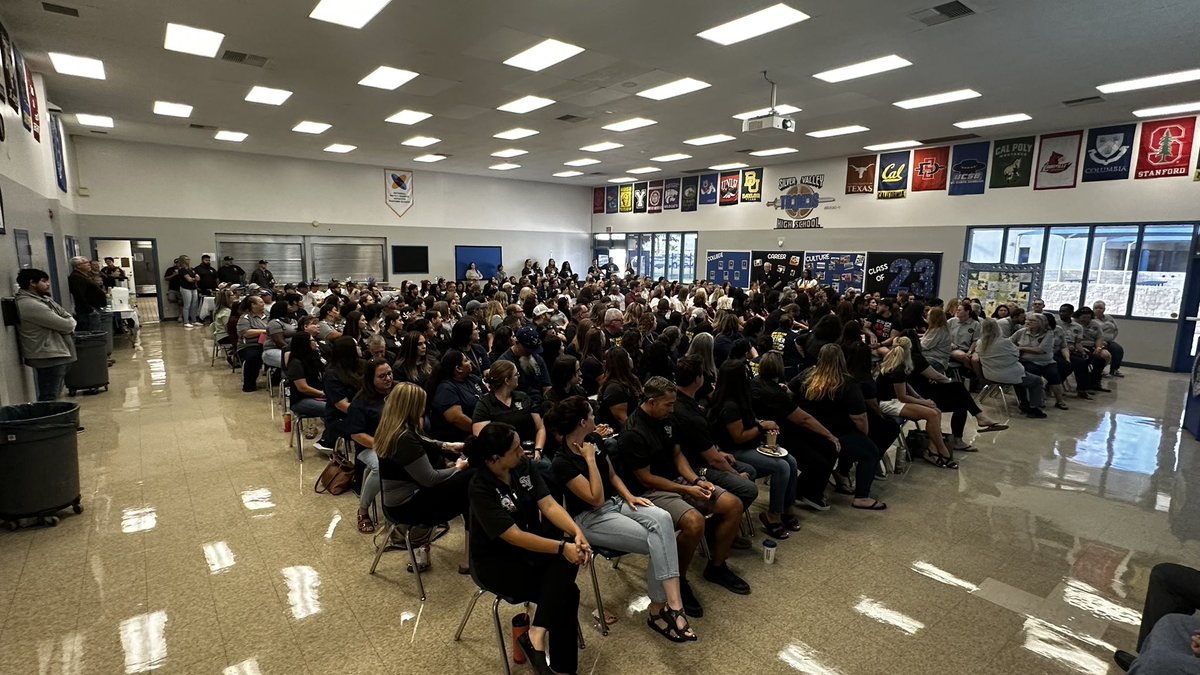 What a great morning with the SVUSD family to kick off the 23-24 school year! Have a great year everyone! @jnajera_SVUSD @SilverValleyUSD @MCLB_Barstow @NTC_UPDATE @SBCountySchools #TheSilverValleyWay #TakeCareofEachOther