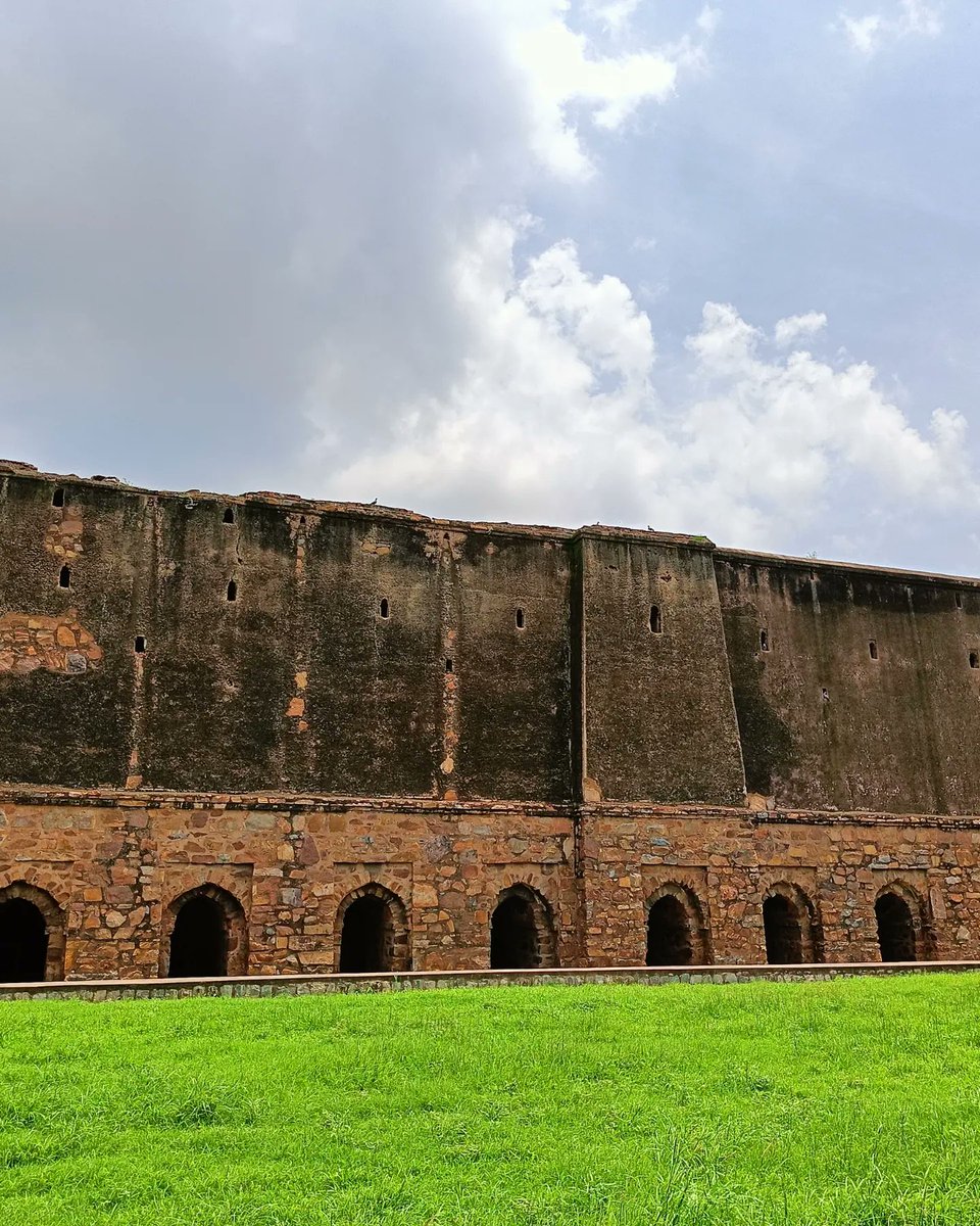 dilsedillitak's tweet photo. Firoz Shah Kotla fort https://t.co/bNtuNlwxyW