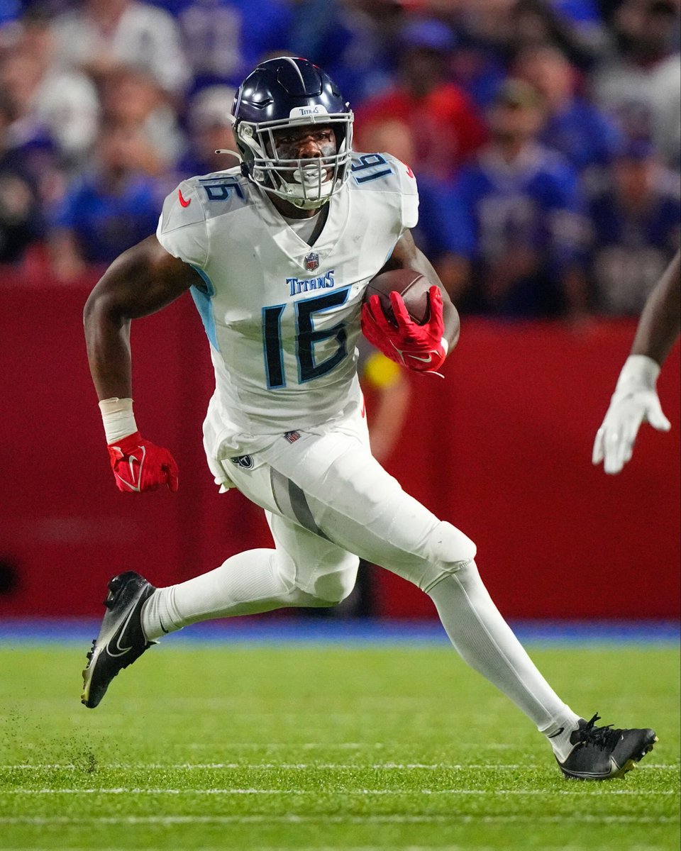nflrums's tweet photo. Tennessee Titans Treylon Burks looks like a different WR

Burks has made some explosive plays in camp and has been soaking up knowledge from DeAndre Hopkins https://t.co/jqyBwaDEEg