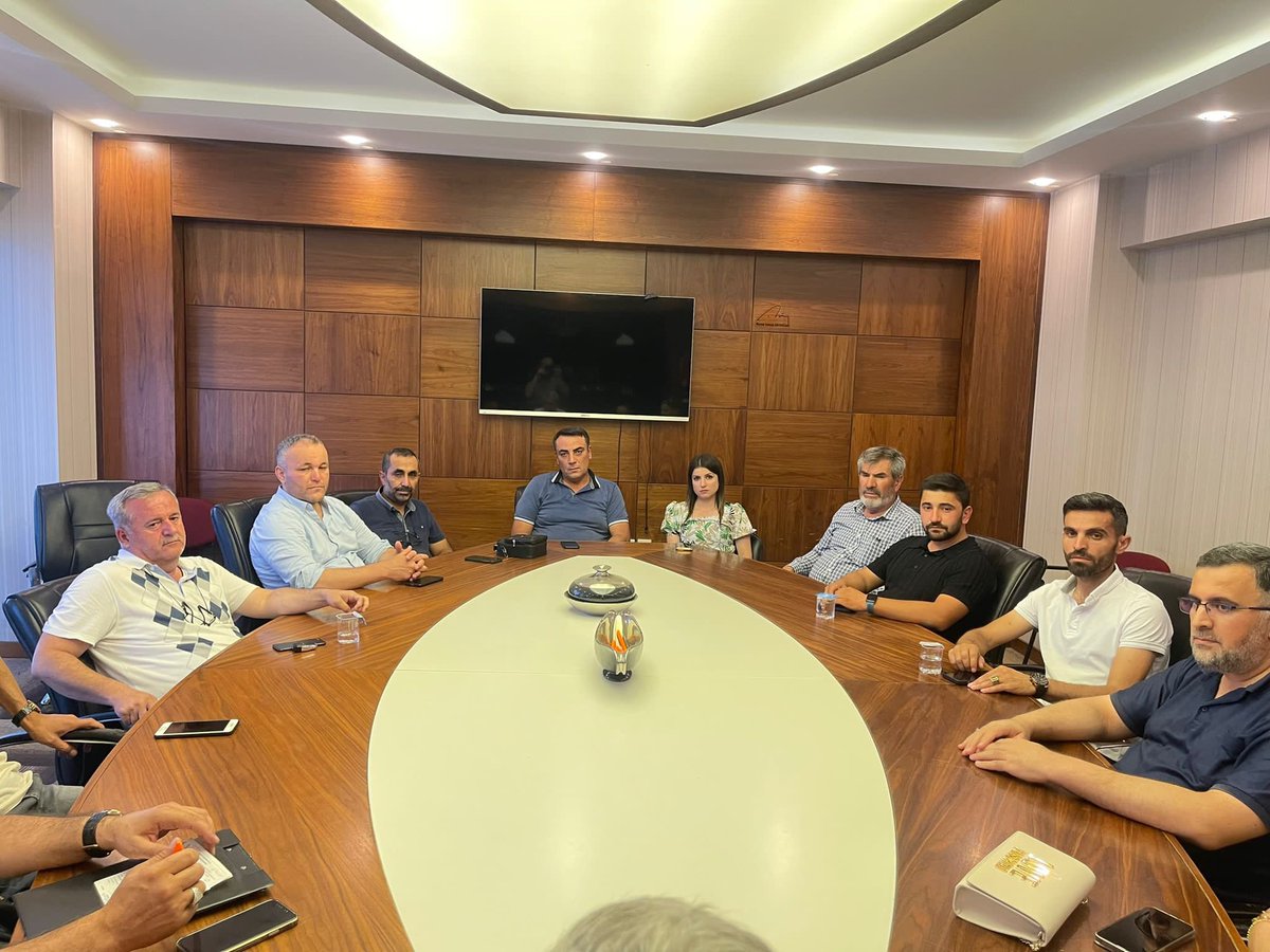 AKPARTIKAZAN's tweet photo. Haftalık Olağan Yönetim Kurulu Toplantımızı İlçe Başkanımız Sn. Ahmet Ceylan Başkanlığında gerçekleştiriyoruz. Toplantımız hayırlara vesile olsun. https://t.co/ggladIMrNh