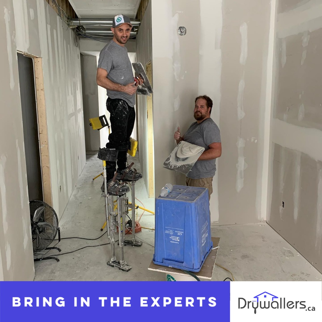 drywallersca's tweet photo. When you know you’re not an expert, it only makes sense to bring one in.

Learn why you never have to worry about having the right tools and can count on professional accountability with your drywall installation with our team of experts.

https://t.co/1C6Q5jUtNQ https://t.co/05DCQK2D93
