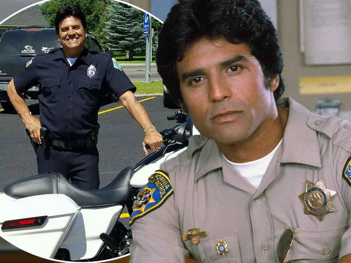 Ilovenostalgia's tweet photo. Where are they now?

Erik Estrada starred in the TV show 'CHiPs' as California Highway Patrol officer Frank "Ponch" Poncherello from 1977 to 1983.

As of July 2016, Estrada is a reserve police officer in Saint Anthony Police Department, Idaho. https://t.co/7PUJREyIEc