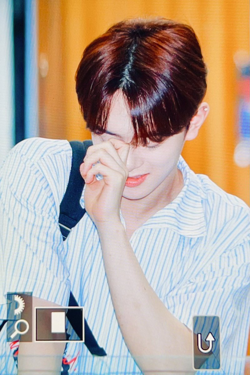 Playtag_125's tweet photo. 230801 부어서 모생겻대
#베리베리 #VERIVERY #유강민 #강민 #KANGMIN #세상존잘유강민 @by_verivery https://t.co/jRYgSoJ8hZ