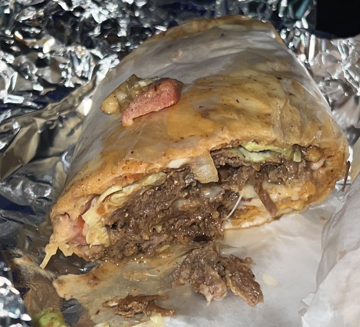 Las tripletas de churrasco de Los Hermanos en la Inter Cupey están tan saladas que  te vas a deshidratar como momia 😂😂🥃