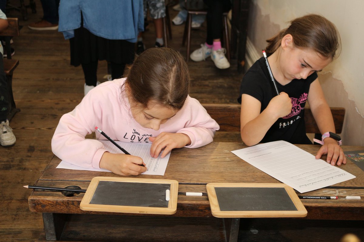 WythenshaweHall's tweet image. We absolutely loved our Very Victorian day. The children enjoyed searching for the answers to our quiz, engaging with volunteers in costume, doing handwriting in the schoolroom, and playing with old-fashioned toys. #learningthroughfun #LoveWythenshaweHall