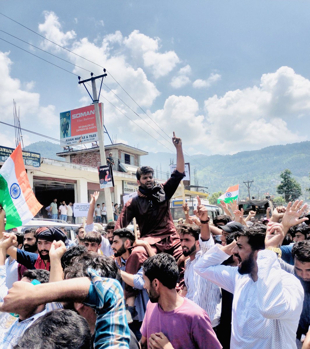 GuftarAhmedCh's tweet photo. Grateful to Poonch for coming in large number against the dilution of ST status. Message from gujjar community is very clear if BJP will give ST to upper castes we will oppose them on every front. GOI should roll back this bill. @PMOIndia @HMOIndia @ravishndtv @TribalArmy #tribal https://t.co/vOyjbS8Dz9