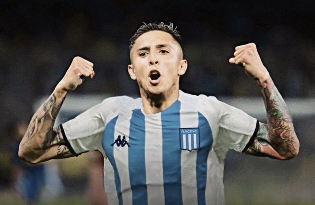 VascoGorrocha's tweet photo. ⚠️ ¿RIQUELME TIENE MIEDO DE JUGAR CON RACING?

El vice de #Boca embarró otra vez la cancha: dejó a Almendra afuera de los 8vos y busca dejarlo out de los posibles cuartos de final con el Xeneize.

Por una deuda, impide que el jugador pueda trabajar. Después habla de códigos... https://t.co/6fGeEGMjIJ