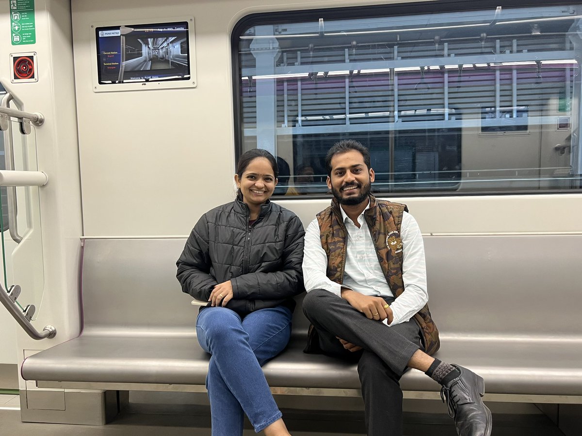 SKP_Official_'s tweet photo. आज पुणे मेट्रो चे उद्घाटन झाले. त्यानंतर आम्ही PCMC ते DECCAN असा प्रवास केला. अतिशय चांगला अनुभव आला व वेळेची बचत झाली. @CredaiPunemetro @punemetro3 
#punemetro 
#sattyajeetkaralepatil #gaurikaralepatil https://t.co/IpqKTh3Ktj
